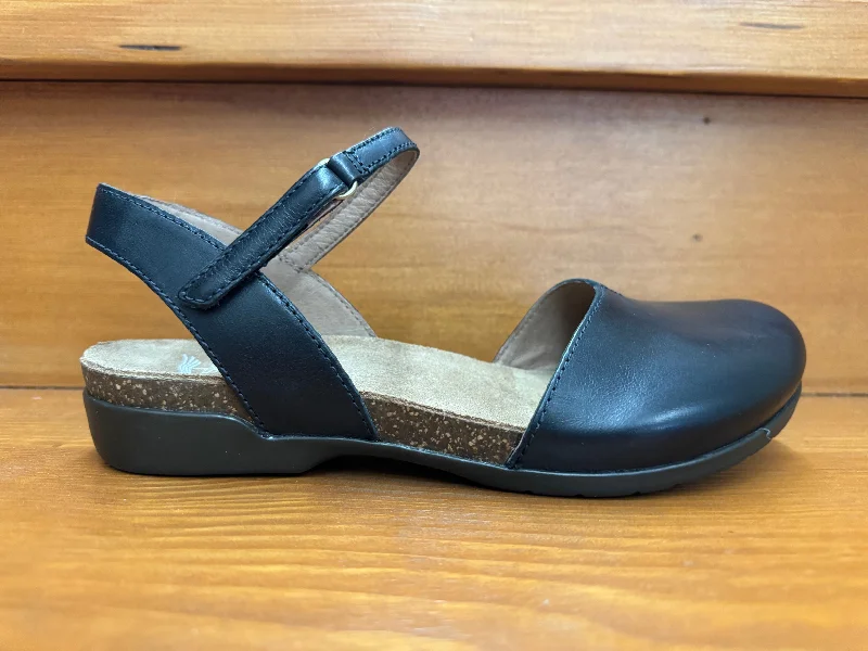 Dansko Rowan Black Waxy