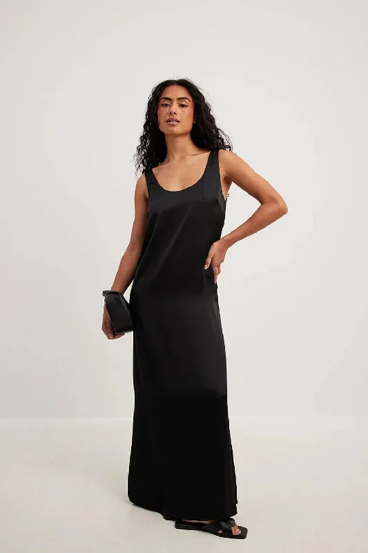 Finessa Black Dress