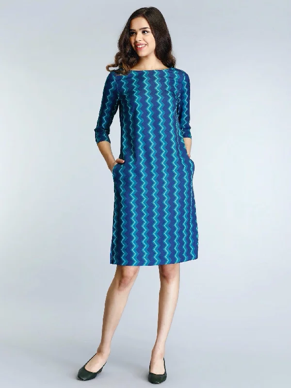 Boat Neck Geometric Print Shift Dress - Blue and Green